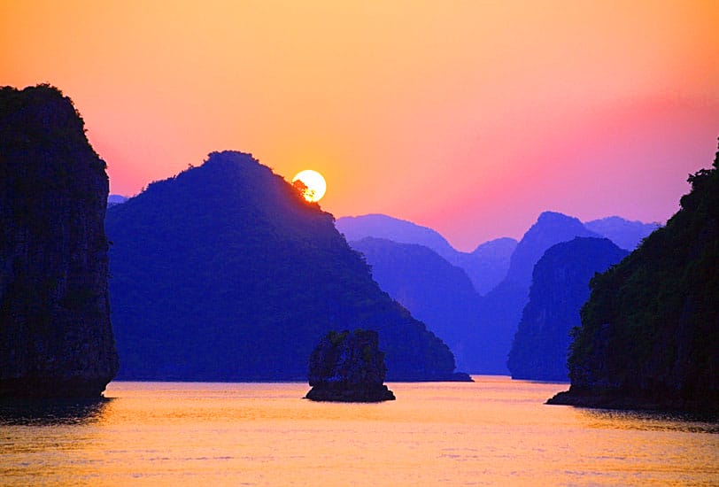 Tour, du lịch Hạ Long, hành trình săn hoàng hôn khiến trái tim bừng tỉnh