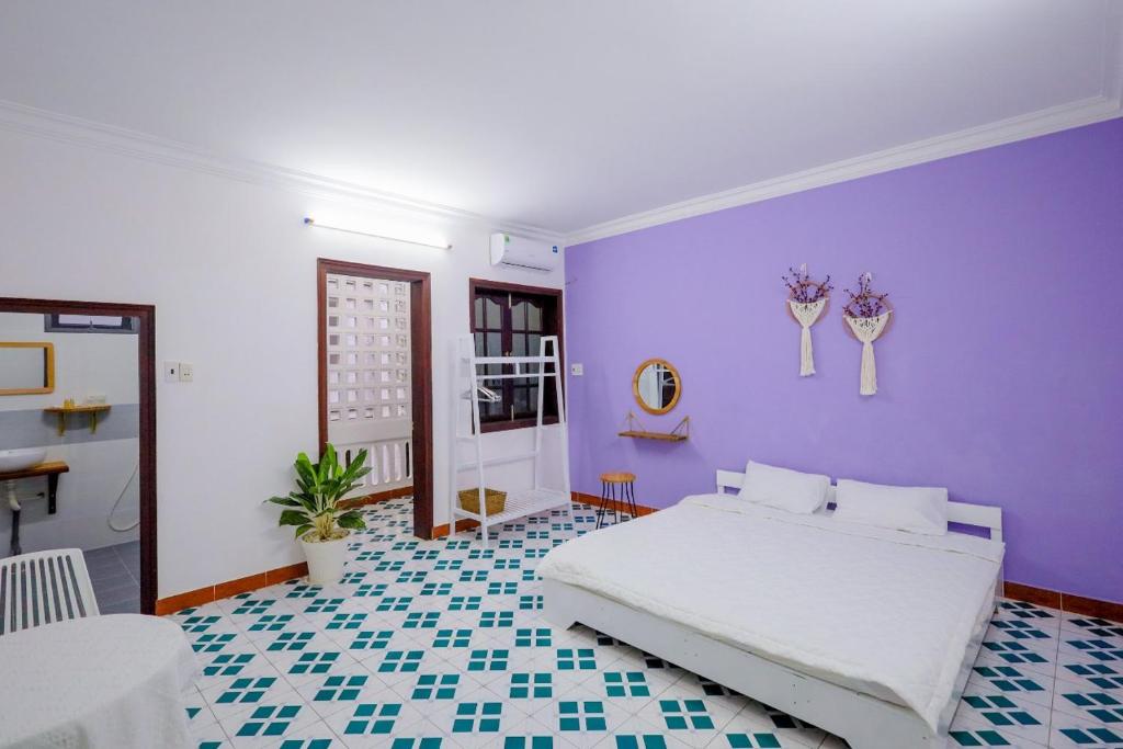 Khám phá Sam Homestay Vũng Tàu, căn biệt thự có bể sục và khu vườn xanh mát gần Bãi Sau, nghỉ dưỡng tự do, homestay gần biển