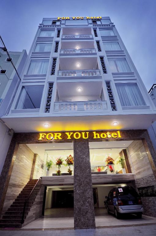 For You Hotel Nha Trang – Kỳ nghỉ lý tưởng ngay bên bờ biển Hòn Chồng