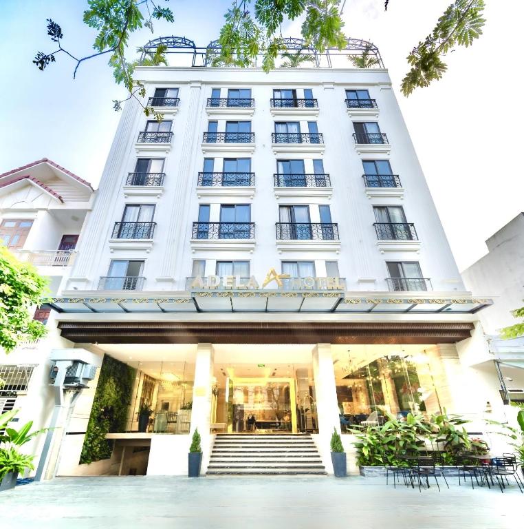 Adela Boutique Hotel Infinity Pool, khách sạn có hồ bơi vô cực gần biển Mỹ Khê Đà Nẵng