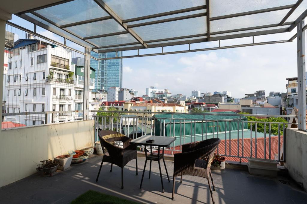 NINE HOUSING 60 Linh Lang Hà Nội, căn hộ sang trọng có Wi-Fi miễn phí và dịch vụ đưa đón sân bay