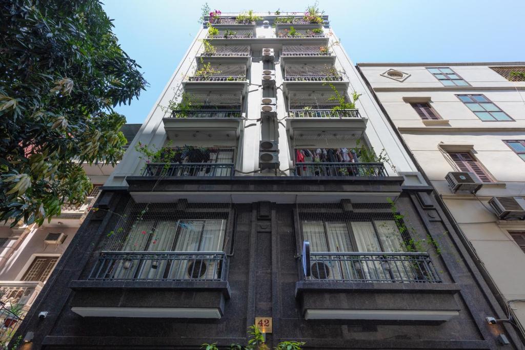 YR Hotel & Apartments Hà Nội, căn hộ đầy đủ tiện nghi với bếp riêng và TV màn hình phẳng