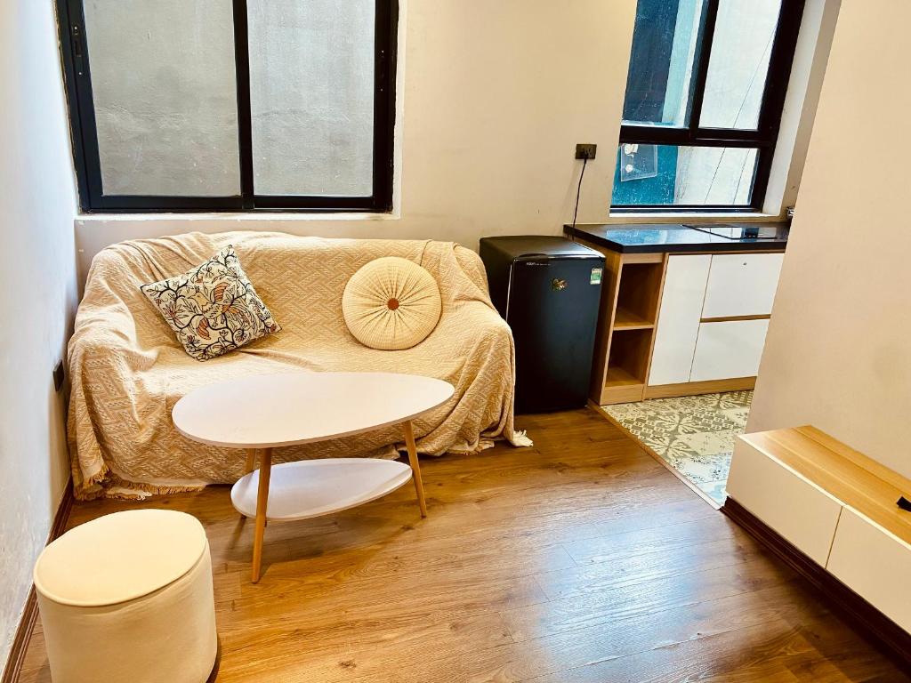 Nghỉ tại khách sạn Anhome View Lake, tận hưởng không gian riêng tư giữa phố phường sôi động