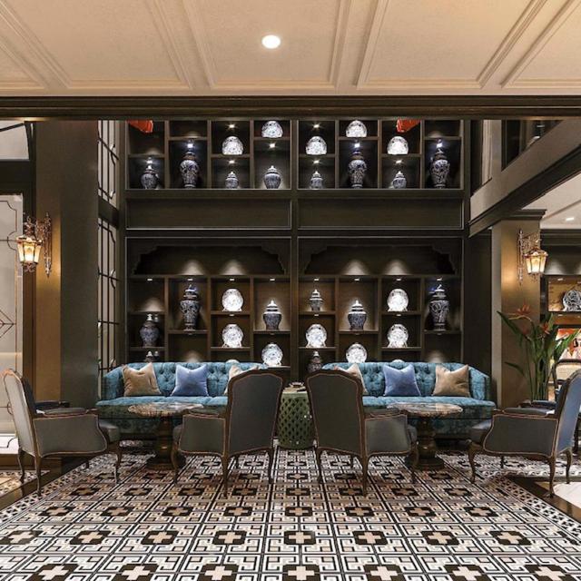 Casa Dos Príncipes Hotel & Spa Việt Nam, Quầy Bar Rực Rỡ Và Buffet Đa Dạng