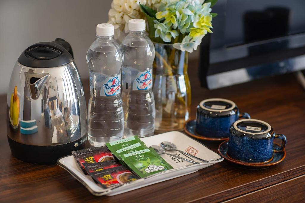 Elegance Premium Hotel – Xe Đạp Vàng Free, Buffet Sáng Gây Sốc, View Thành Cổ Triệu Đô