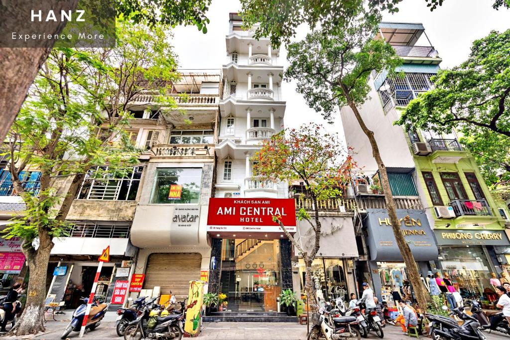 Review HANZ Ami – Ở Một Đêm Là Muốn Dọn Về Ở Luôn Với Hội Bạn Thân