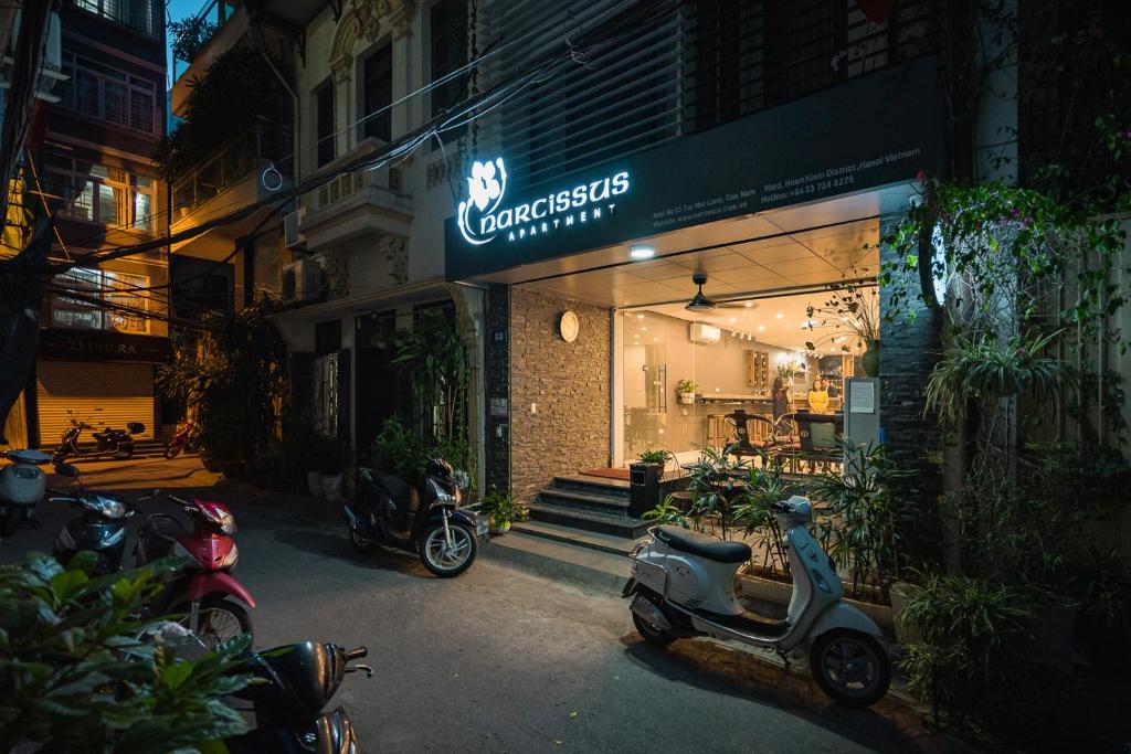 Narcissus Hotel & Apartment, nơi duy nhất ở Hà Nội vừa sát Ga vừa có rooftop bar chill như Đà Lạt