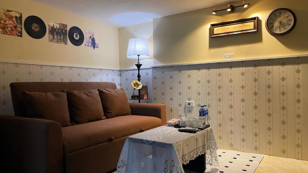 Nih Homestay, chỗ nghỉ “ẩn mình” đẹp nhất phố cổ, vừa rẻ vừa xinh vừa đúng chất 36 phố phường